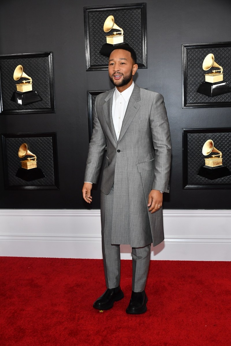 Grammy 2020: John Legenda, de Alexander McQueen.