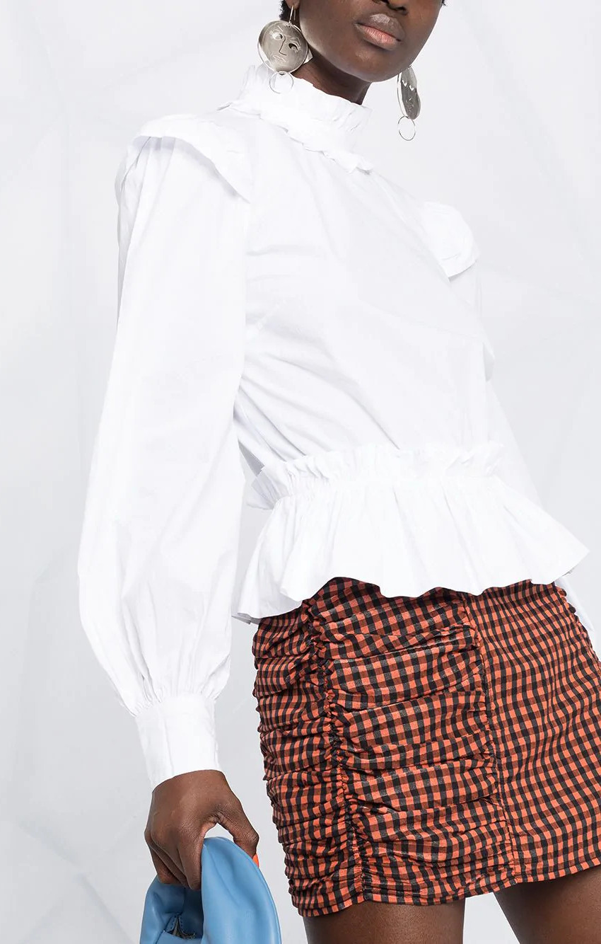 Camisa branca com babados - Comprar online